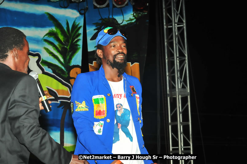 Minister of Tourism, Edmund Bartlett @ Jamaica Jazz and Blues Festival 2009 - Presented by Air Jamaica - Thursday, January 22, 2009 - Venue at the Aqueduct on Rose Hall Resort &amp; Country Club, Montego Bay, Jamaica - Thursday, January 22 - Saturday, January 24, 2009 - Photographs by Net2Market.com - Barry J. Hough Sr, Photographer/Photojournalist - Negril Travel Guide, Negril Jamaica WI - http://www.negriltravelguide.com - info@negriltravelguide.com...!